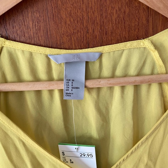 H&M yellow/chartreuse color breathy light shirt - Picture 4 of 7